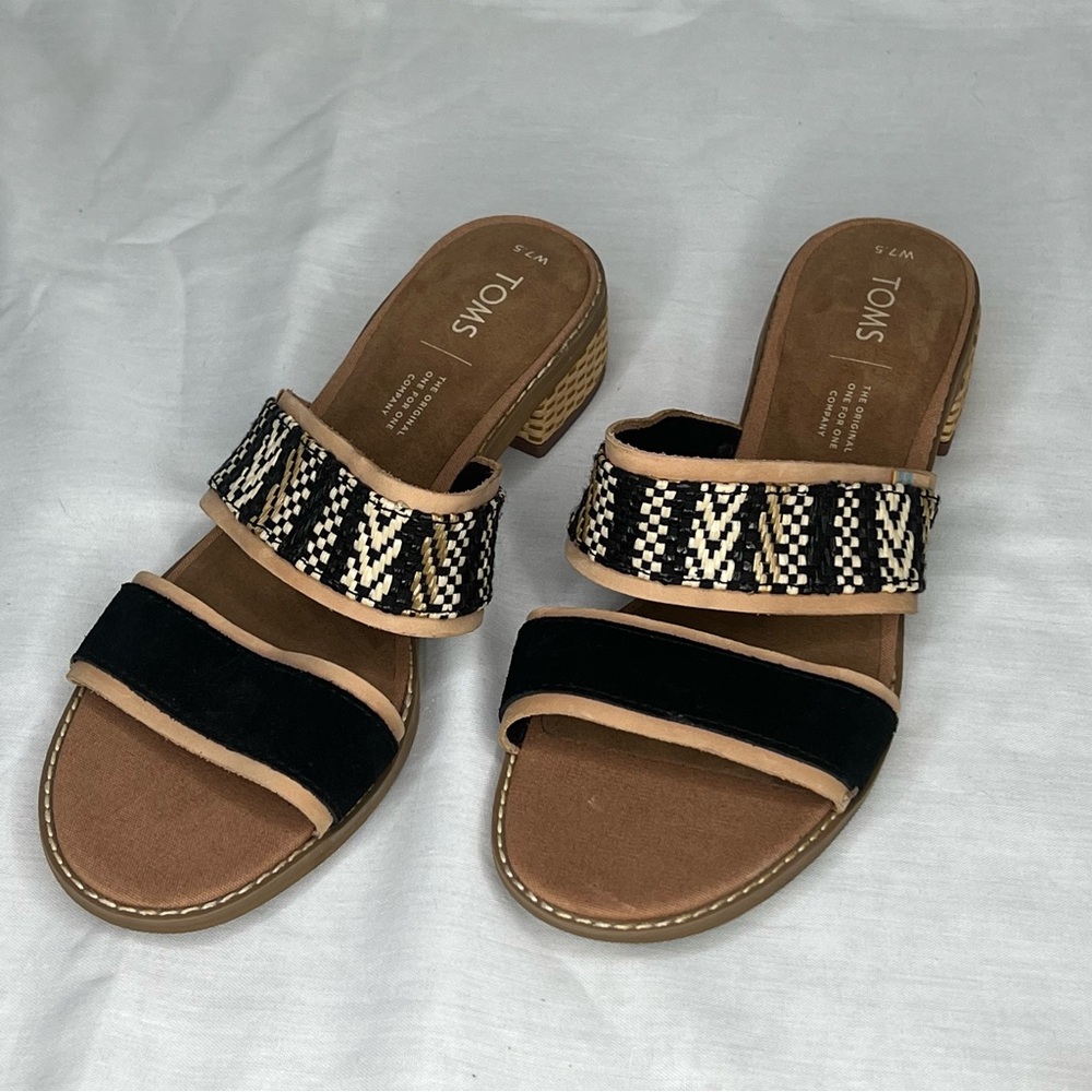 Tom’s mariposa slip on sandal 7.5